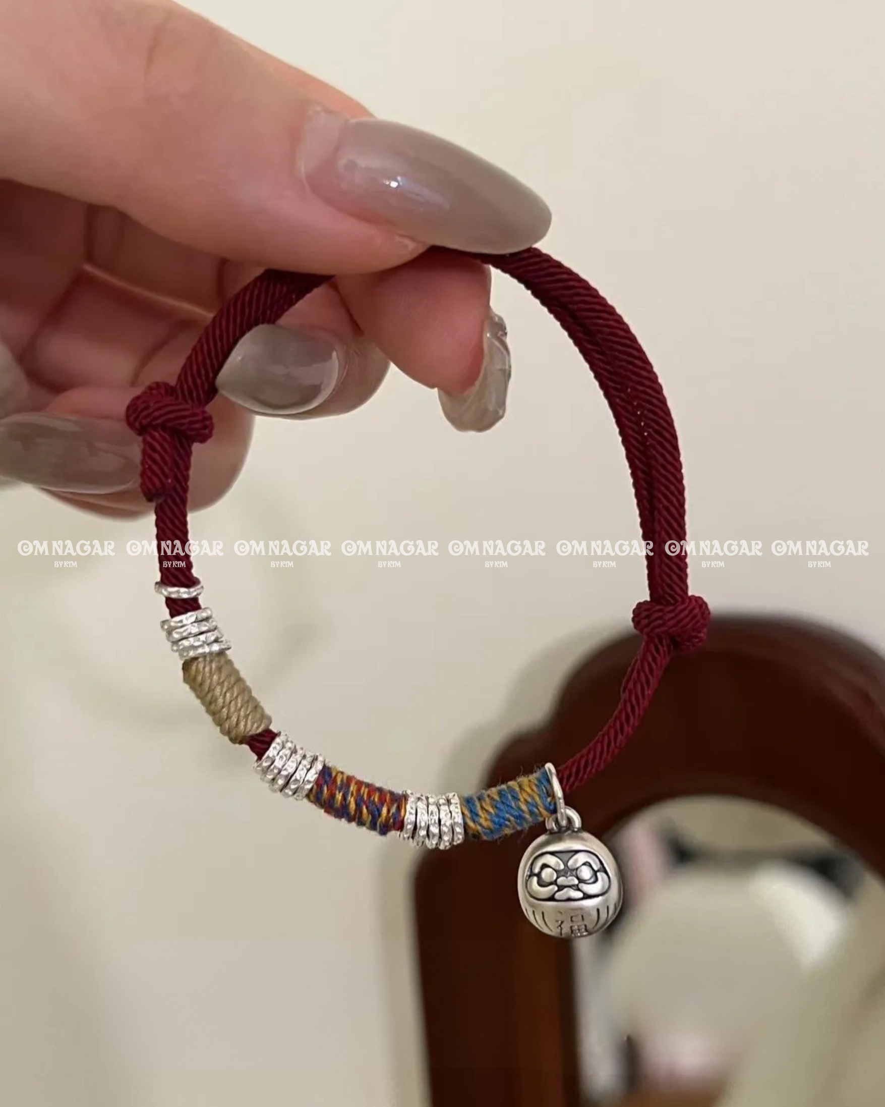 Chỉ Đỏ Ngũ Sắc Daruma Chiêu Phúc Bạc 999 – Bình An & Tài Lộc