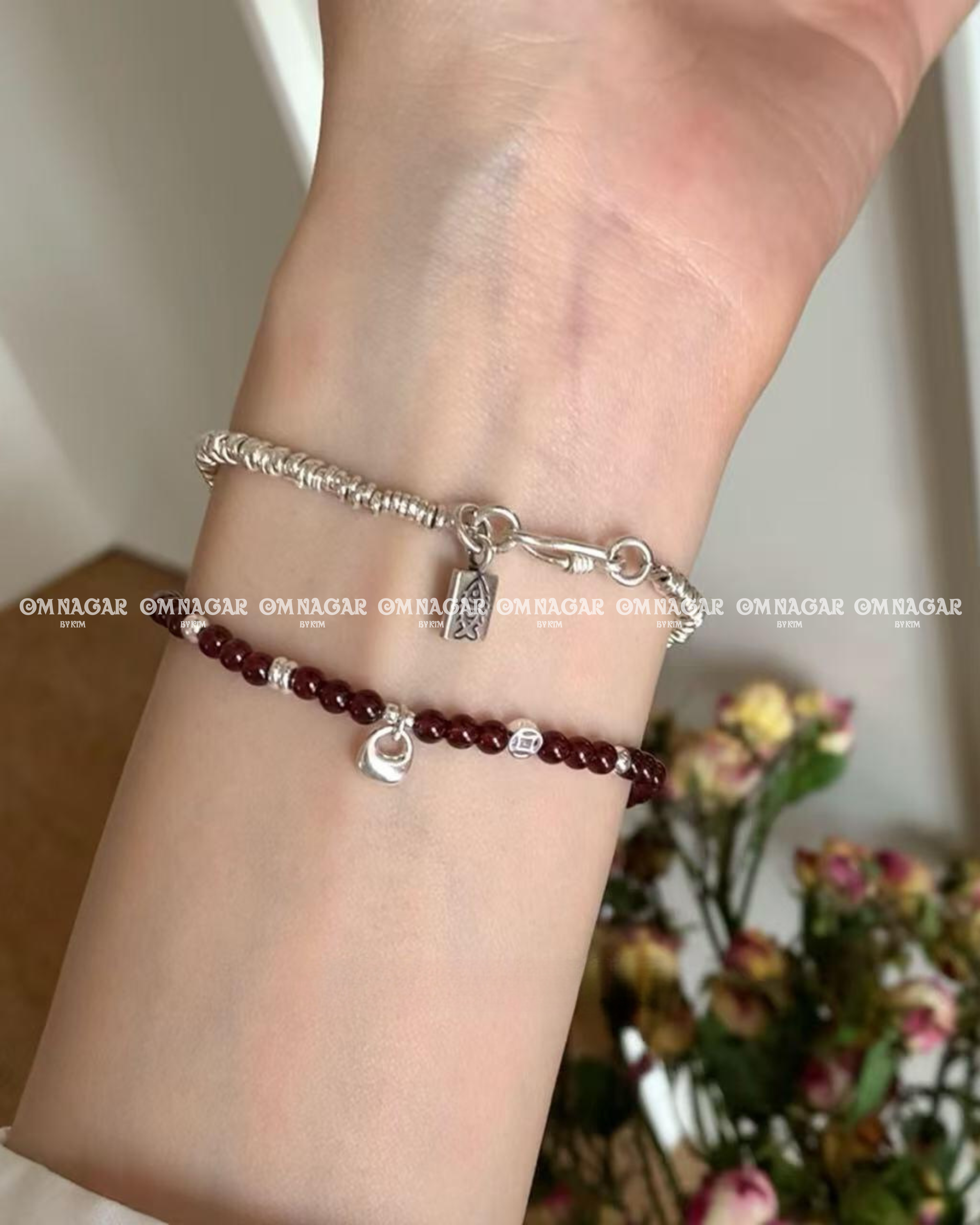 Vòng đá Garnet Hồng Lựu & Charm Kim Tiền Bạc 925 - sinh khí & bảo hộ