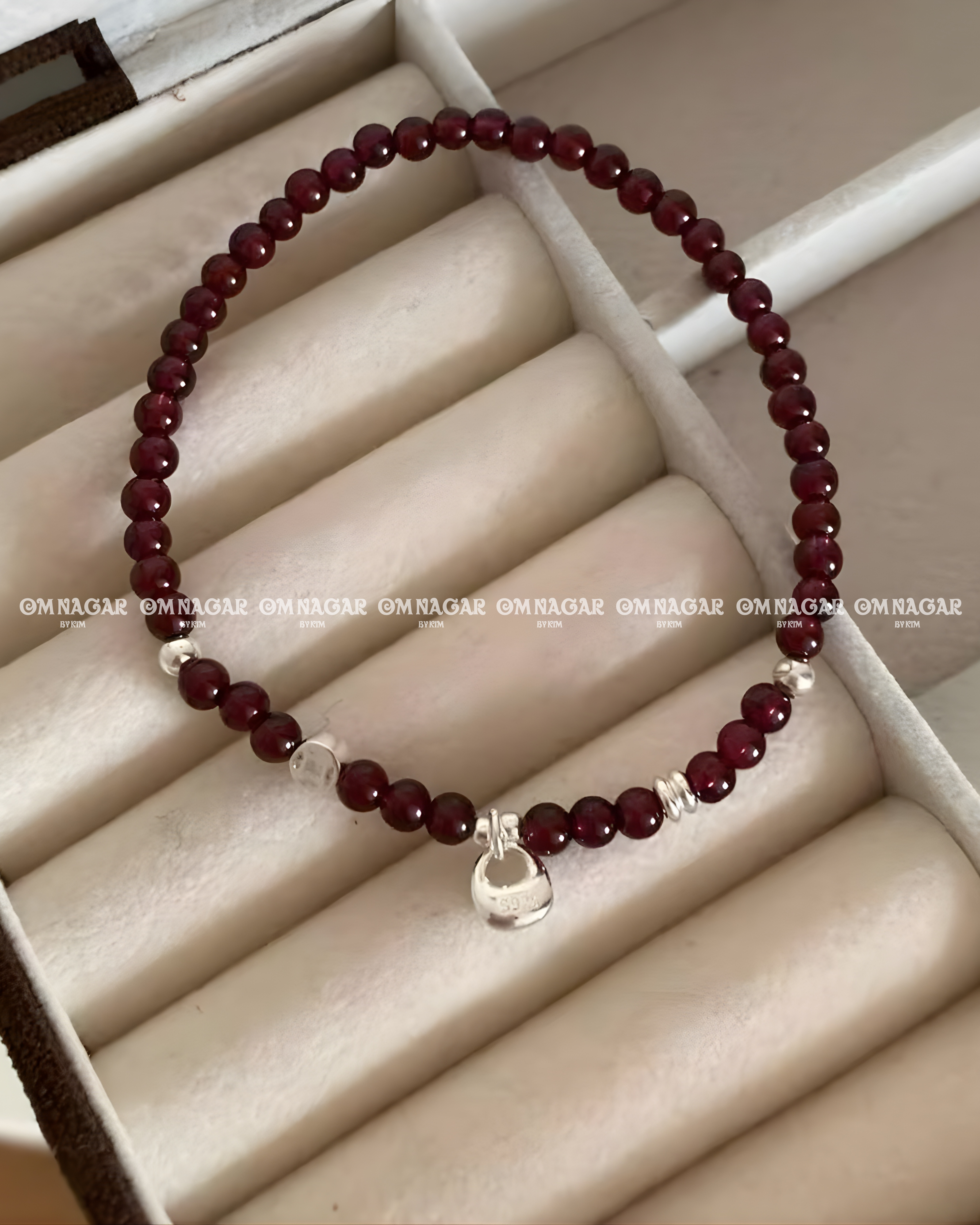 Vòng đá Garnet Hồng Lựu & Charm Kim Tiền Bạc 925 - sinh khí & bảo hộ