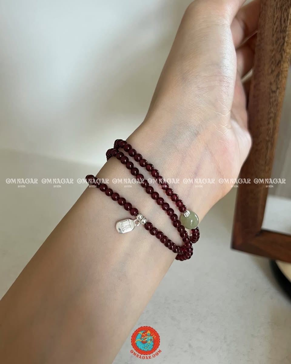 Vòng Garnet Ngọc Hồng Lựu x Hoà Điền & Charm bạc 925