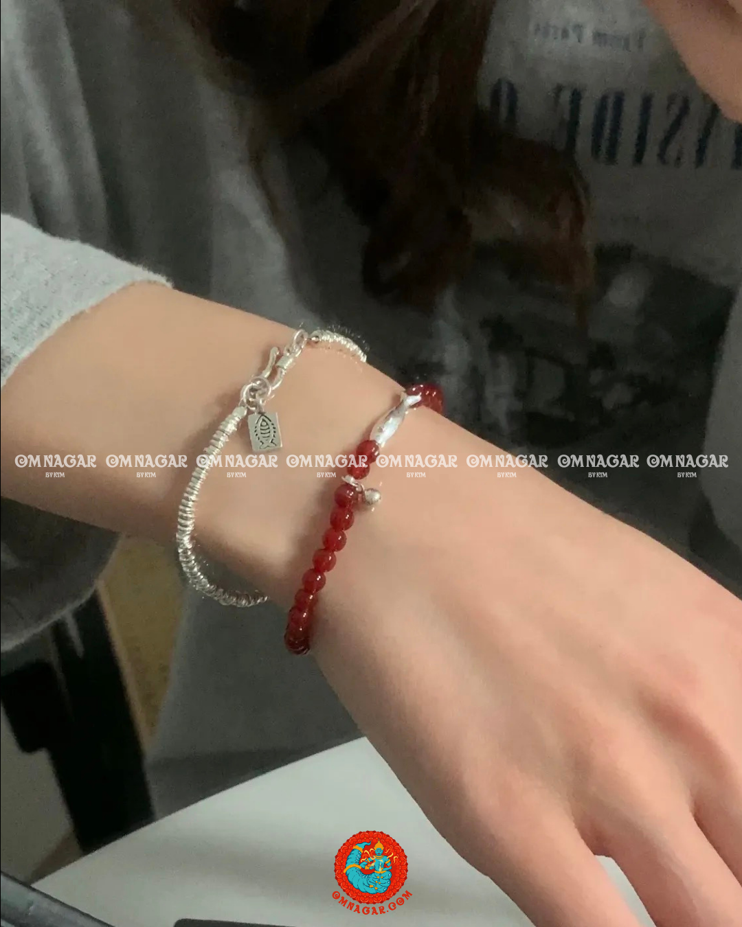 Vòng đá Mã Não Đỏ & Charm Cá Bạc 925 -  dư dả & bảo hộ