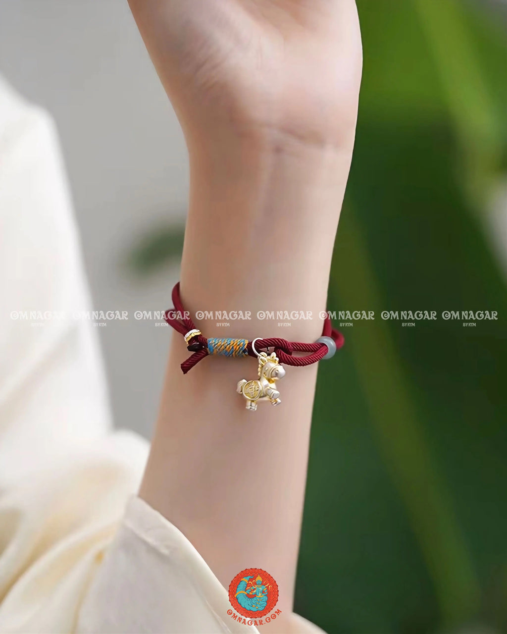 Chỉ Đỏ Kim Mã Chiêu Phúc - Bạc mạ vàng 14k (2026)